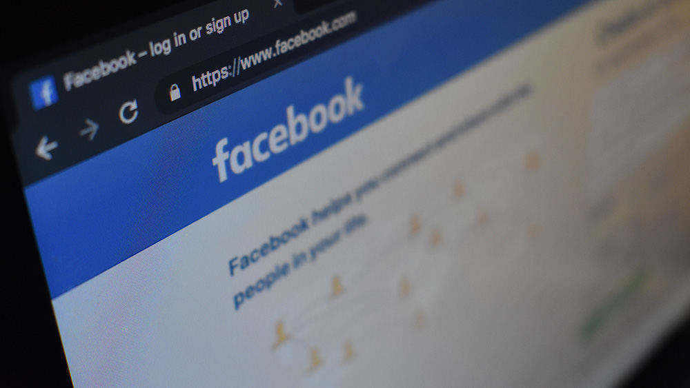 Facebook 全球货币战略：从企业进化成“超级国家”